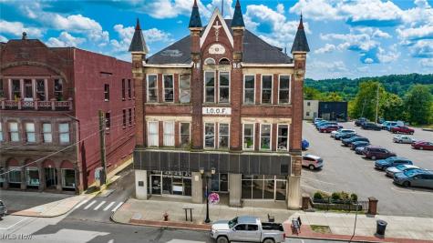 622 Wheeling Avenue Cambridge OH 43725