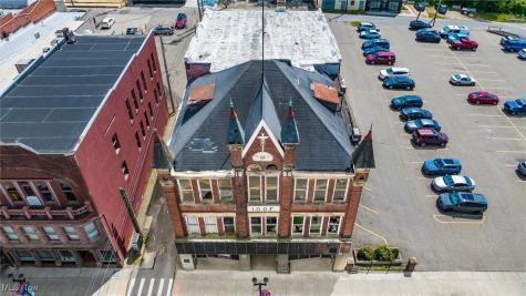 622 Wheeling Avenue Cambridge OH 43725