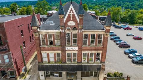 622 Wheeling Avenue Cambridge OH 43725