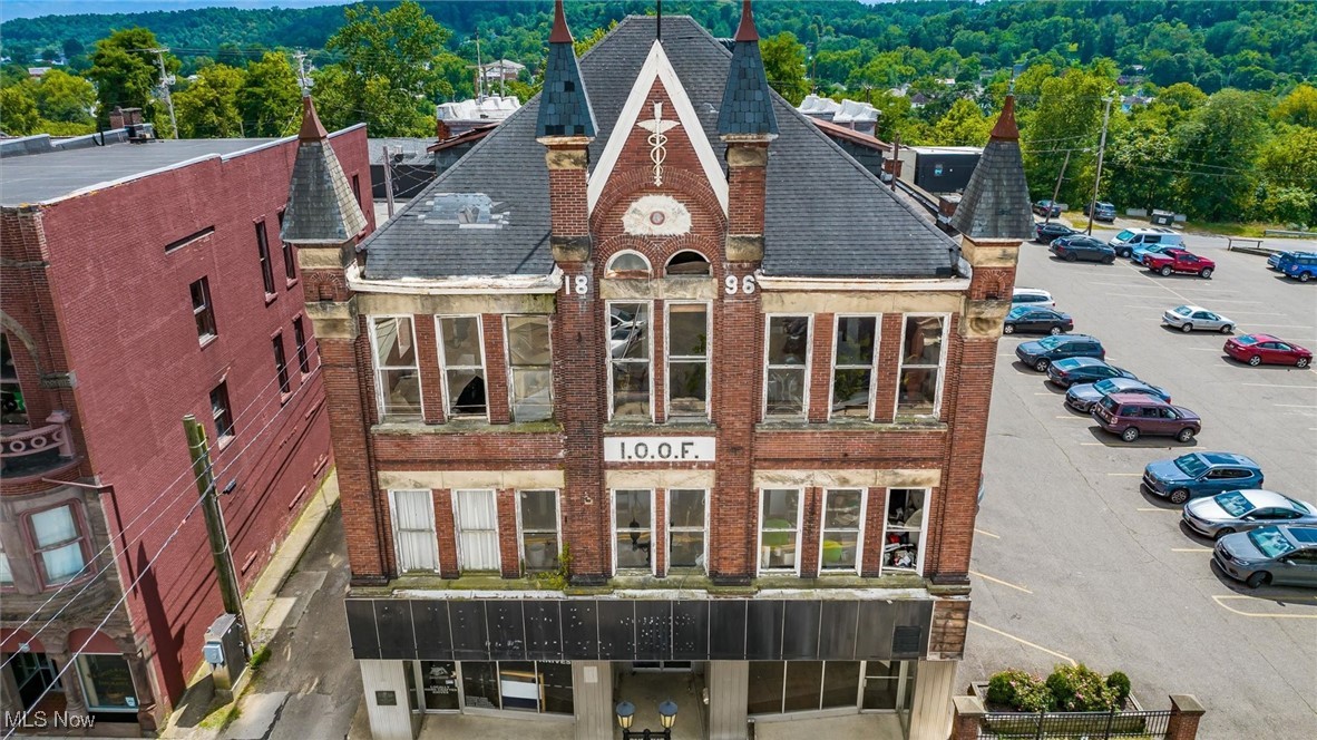 622 Wheeling Avenue Cambridge OH 43725