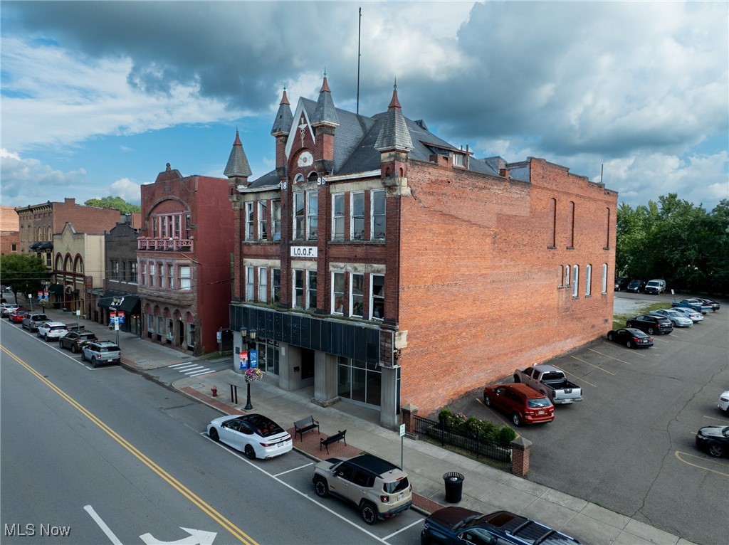 622 Wheeling Avenue Cambridge OH 43725