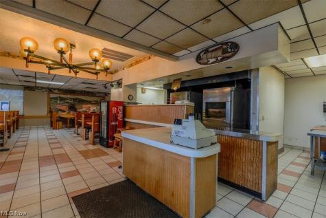 4861 N Ridge Ashtabula OH 44004