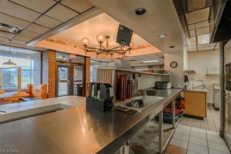 4861 N Ridge Ashtabula OH 44004