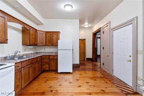 346 E Bowman Street Wooster OH 44691