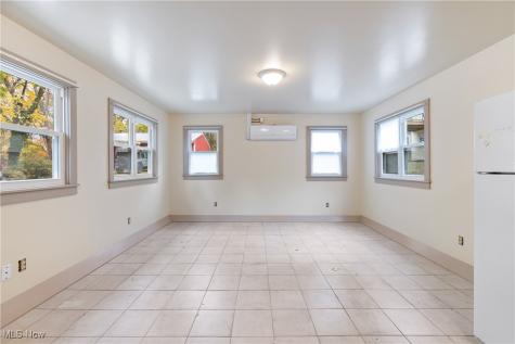 346 E Bowman Street Wooster OH 44691