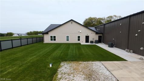 7907 Nonpariel Road Fredericksburg OH 44627