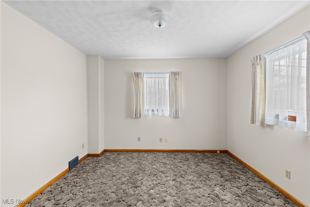 97 W 41st Street Shadyside OH 43947
