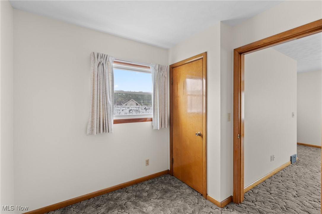 97 W 41st Street Shadyside OH 43947