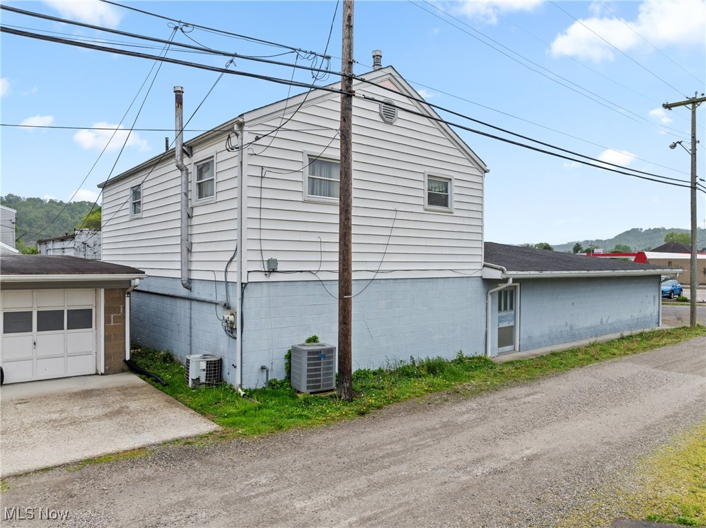 97 W 41st Street Shadyside OH 43947