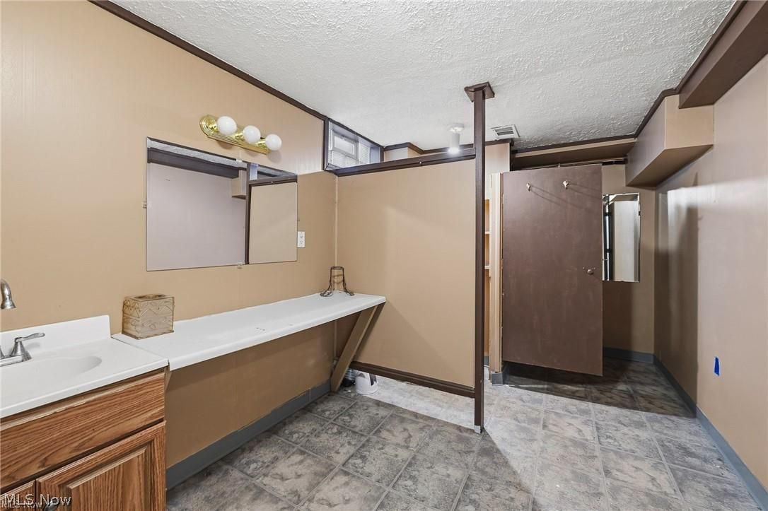 4156 Fulton Drive NW Canton OH 44718