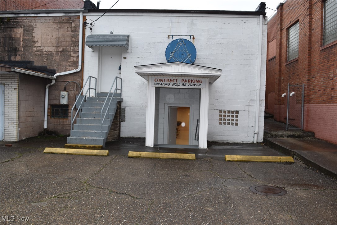 9 S 5th Street Martins Ferry OH 43935