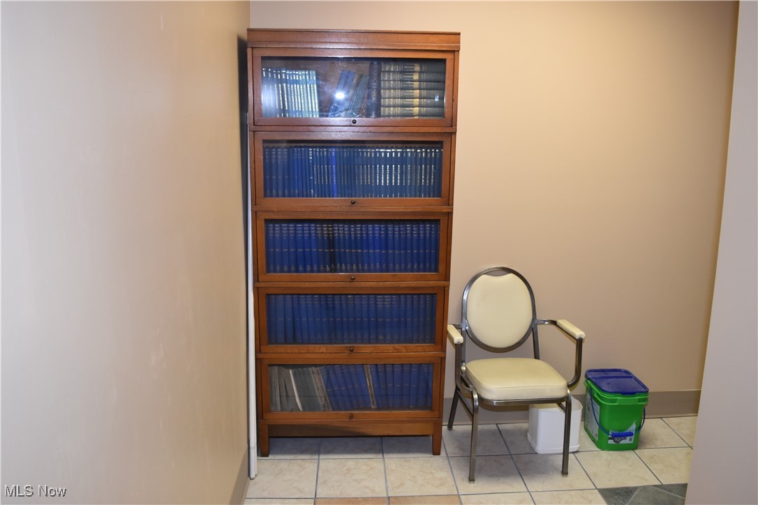 9 S 5th Street Martins Ferry OH 43935