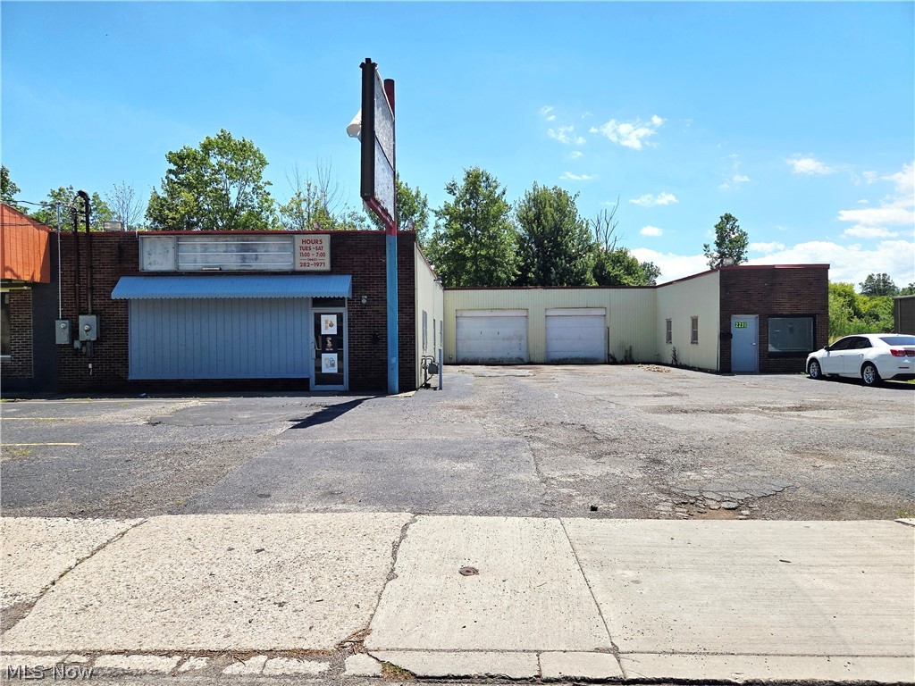 2229 W 21st Street W Lorain OH 44052