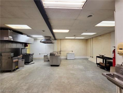 2229 W 21st Street W Lorain OH 44052