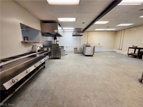 2229 W 21st Street W Lorain OH 44052