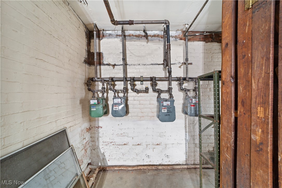 2122 Surrey Road Cleveland Heights OH 44106