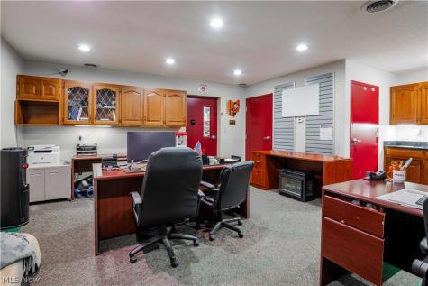 186 Lear Road Avon Lake OH 44012