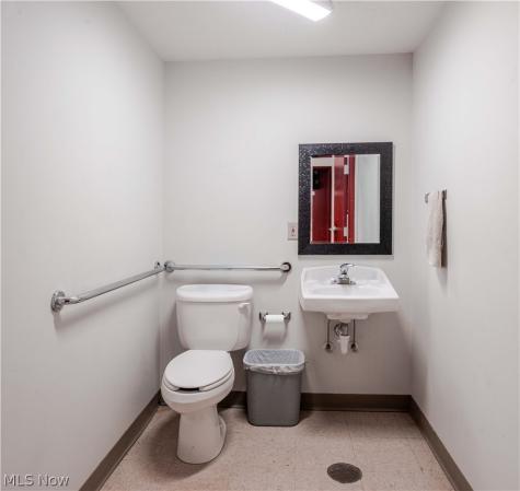 186 Lear Road Avon Lake OH 44012
