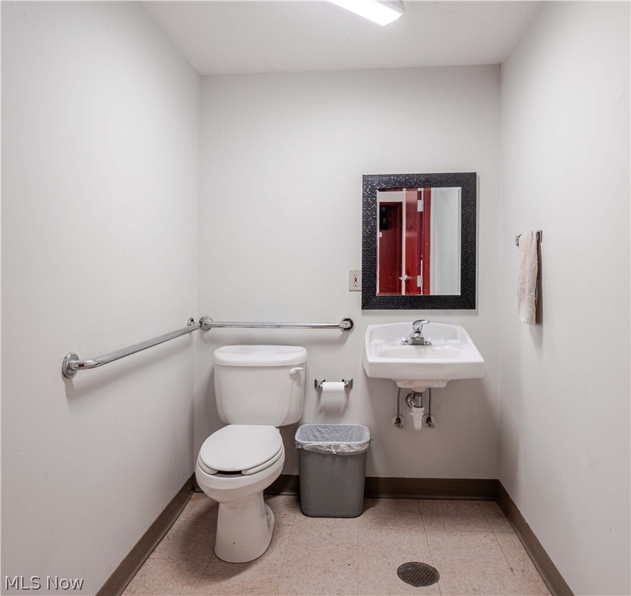 186 Lear Road Avon Lake OH 44012