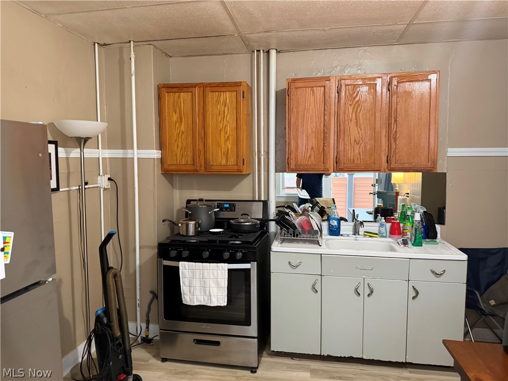1946 E 124th Place Cleveland OH 44106
