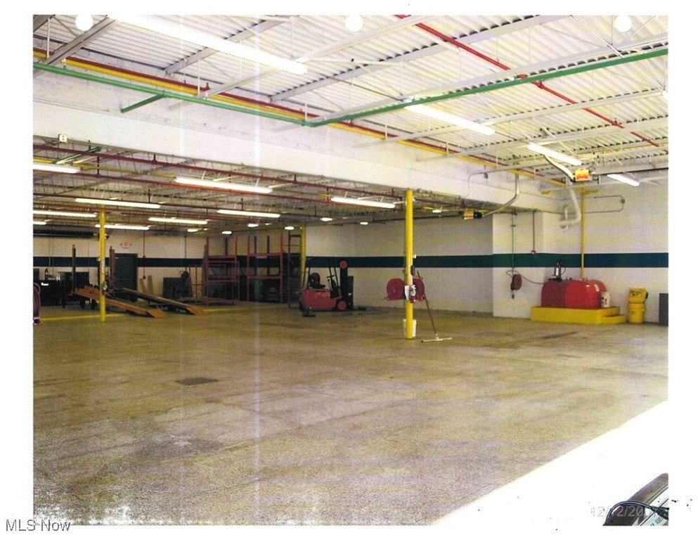 17399 Broadway Avenue Maple Heights OH 44137