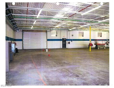 17399 Broadway Avenue Maple Heights OH 44137