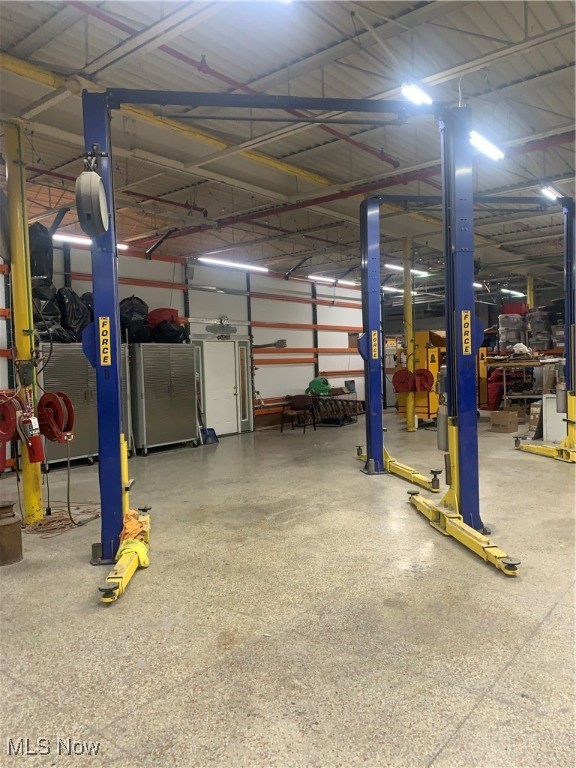 17399 Broadway Avenue Maple Heights OH 44137