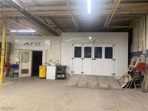 17399 Broadway Avenue Maple Heights OH 44137