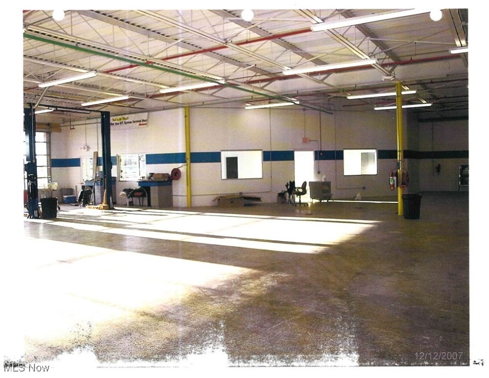 17399 Broadway Avenue Maple Heights OH 44137