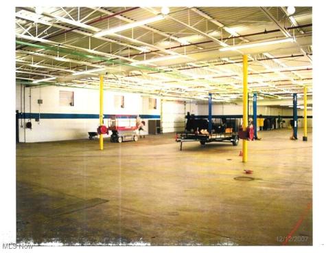 17399 Broadway Avenue Maple Heights OH 44137