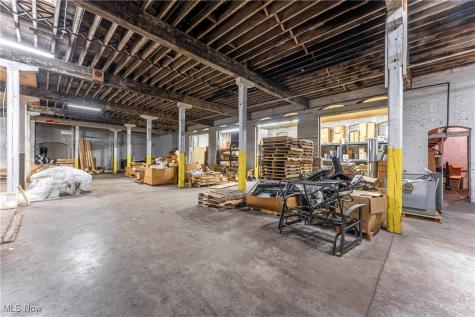 836 Savannah Avenue NE Canton OH 44704