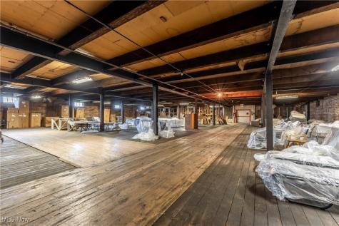 836 Savannah Avenue NE Canton OH 44704