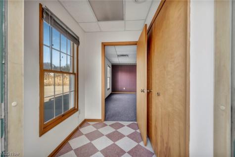 33398 Walker Avon Lake OH 44012