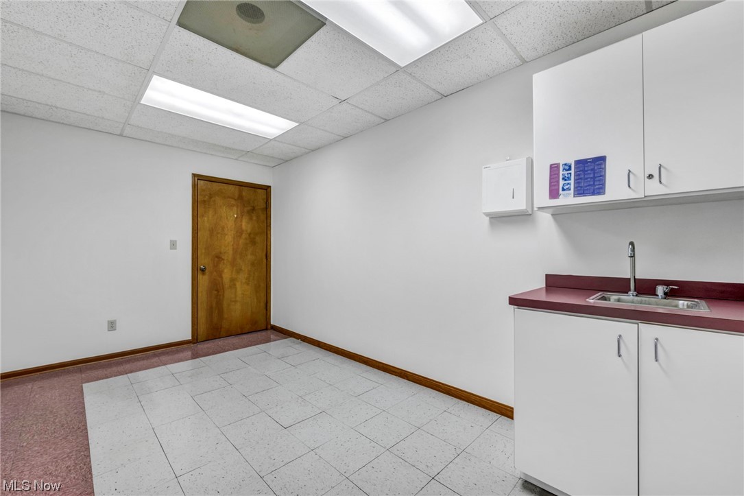 33398 Walker Avon Lake OH 44012