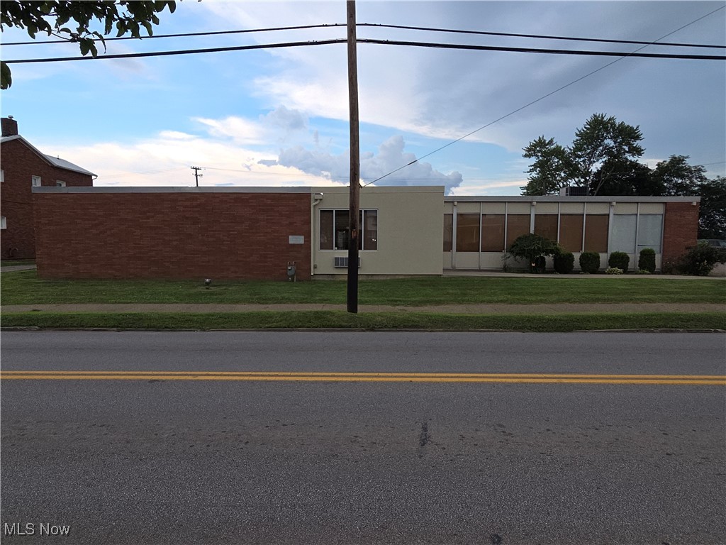 216 Highland Avenue Cambridge OH 43725