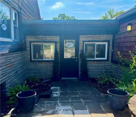 565 S Meridian Road Youngstown OH 44509