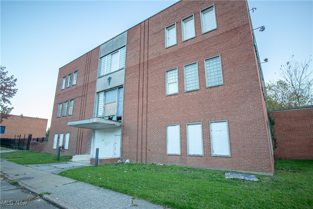 11710 Shaker Boulevard Cleveland OH 44120