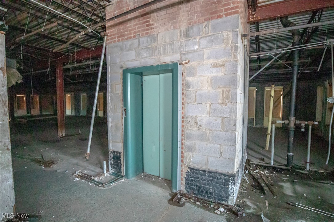 11710 Shaker Boulevard Cleveland OH 44120