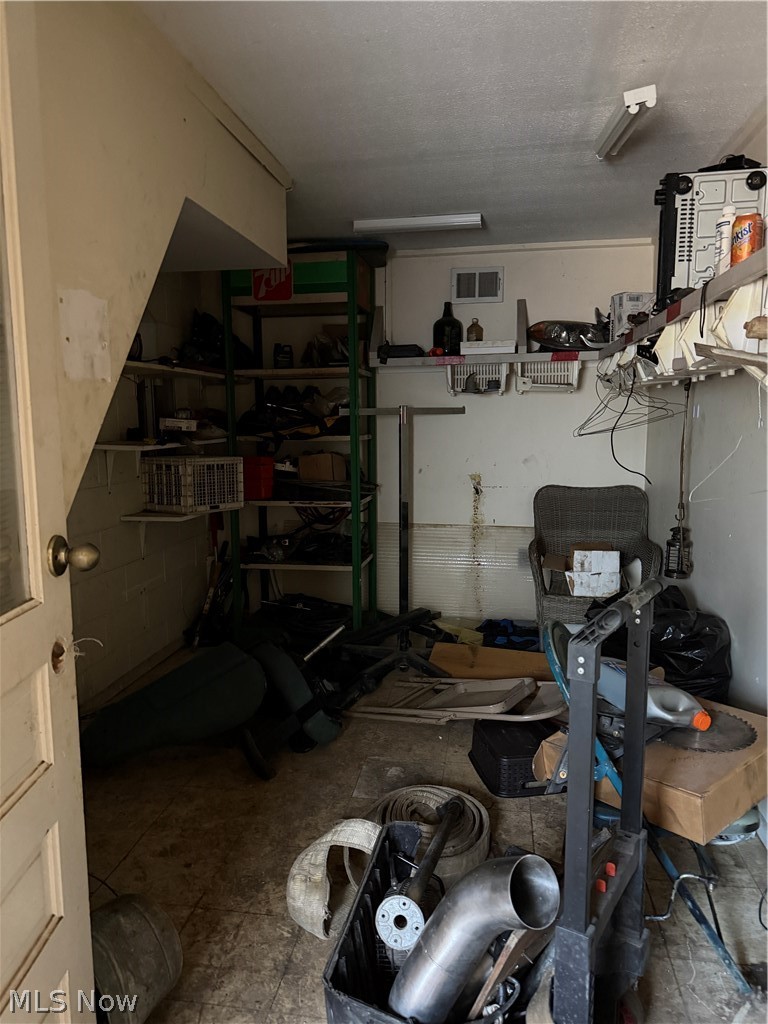 207 N Hillcrest Drive Wooster OH 44691