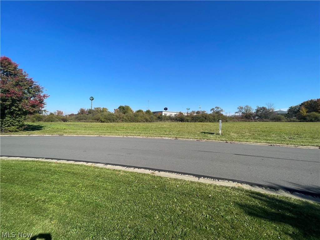 Lot 15 Patriot Boulevard Austintown OH 44515