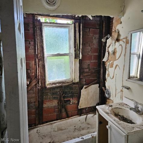 1832 Willowhurst Road Cleveland OH 44112