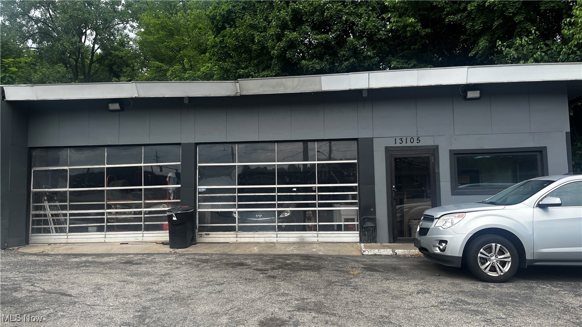 13105 Broadway Avenue Garfield Heights OH 44125