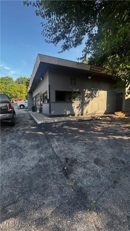 13105 Broadway Avenue Garfield Heights OH 44125