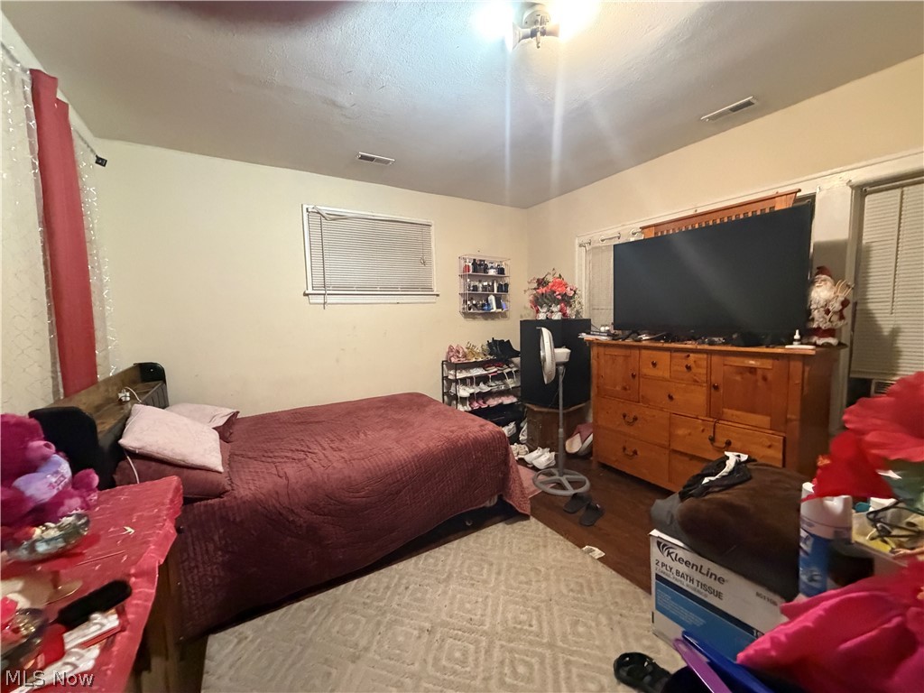 9714 Madison Avenue Cleveland OH 44102