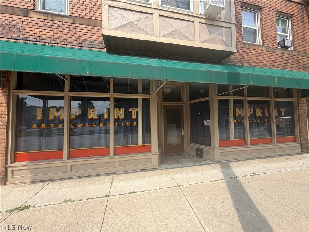 9714 Madison Avenue Cleveland OH 44102