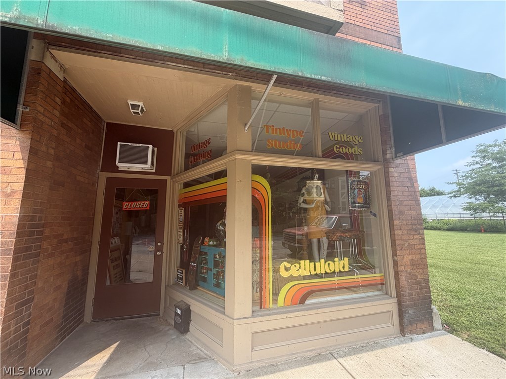 9714 Madison Avenue Cleveland OH 44102