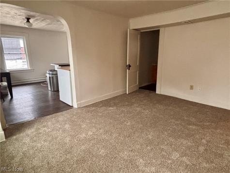 108 E Main Street Louisville OH 44641