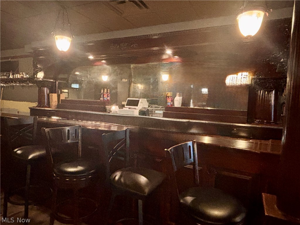108 E Main Street Louisville OH 44641