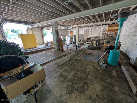 213 Dewey Avenue Cambridge OH 43725