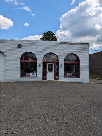 213 Dewey Avenue Cambridge OH 43725